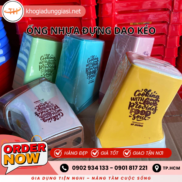 ỐNG NHỰA CẮM DAO KÉO