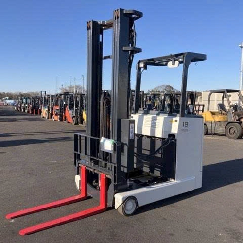 Xe nâng điện đứng lái Nichiyu 1,8 tấn