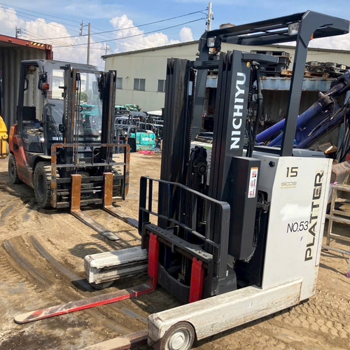 Xe nâng điện đứng lái Nichiyu 1,5 tấn