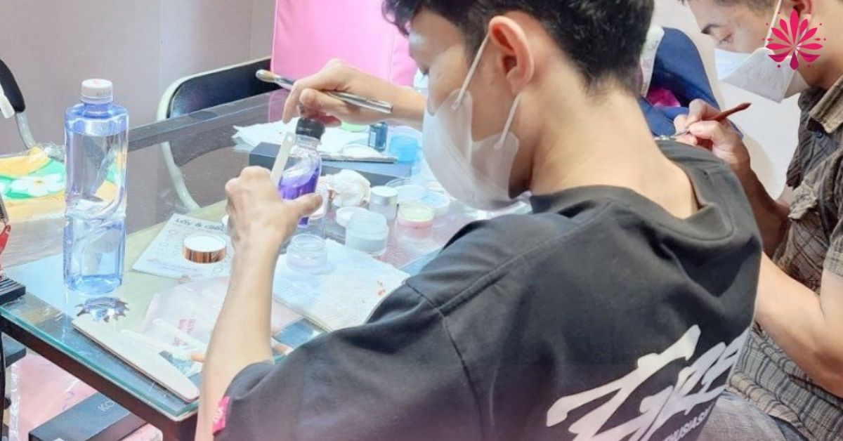 Giảng viên hỗ trợ tận tâm