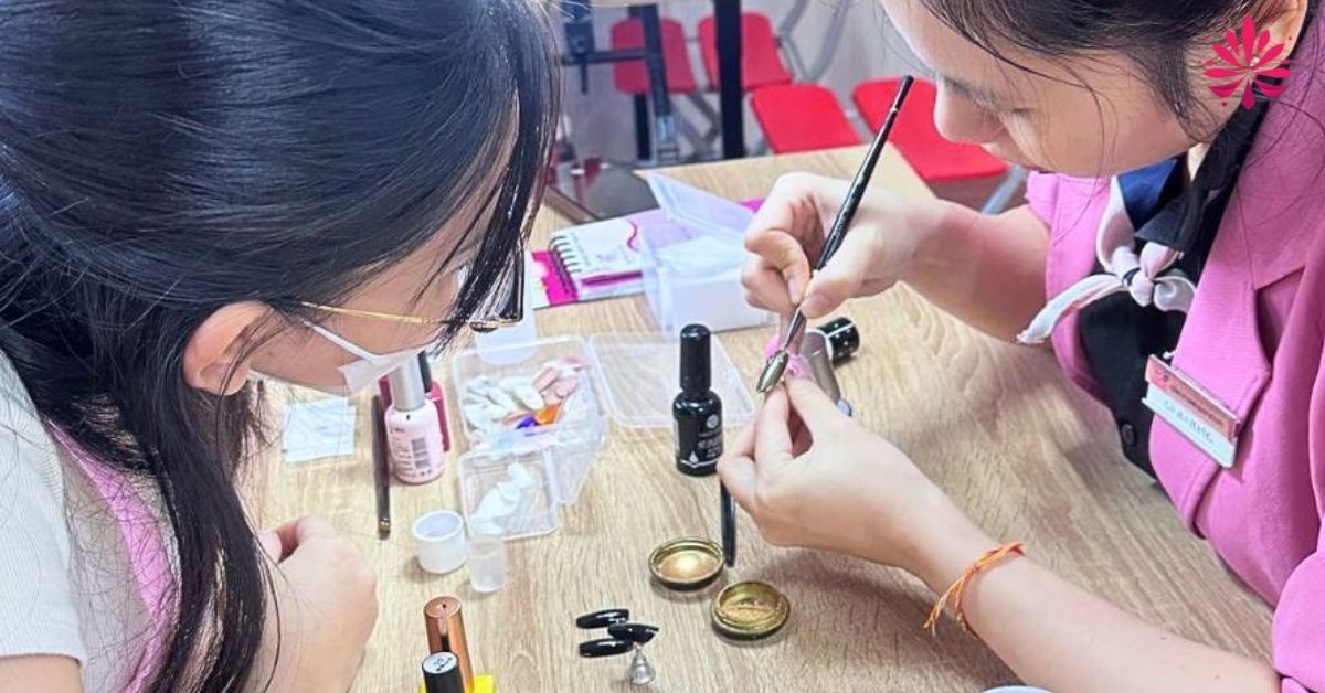 Giảng viên giàu kinh nghiệm & kèm sát học viên