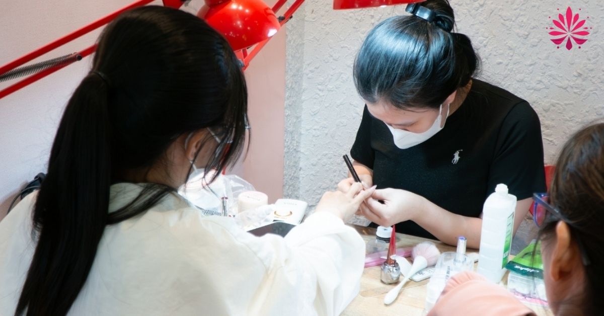 Lợi ích của các lớp học Nail ca tối