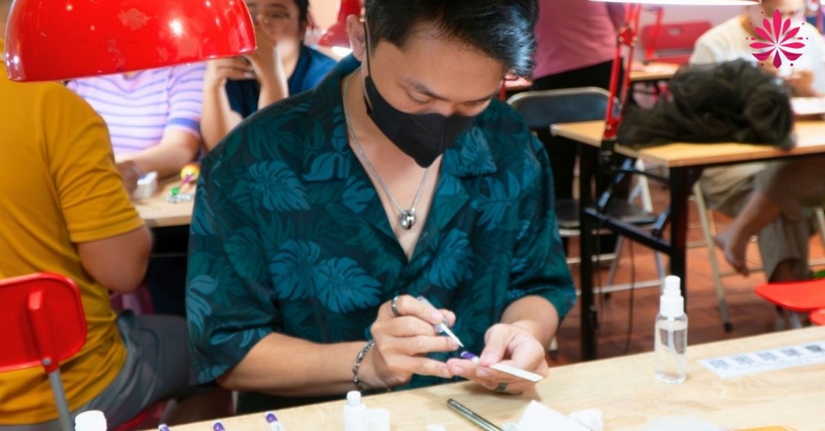 Rào cản và khó khăn khi học Nail ca tối cần cân nhắc