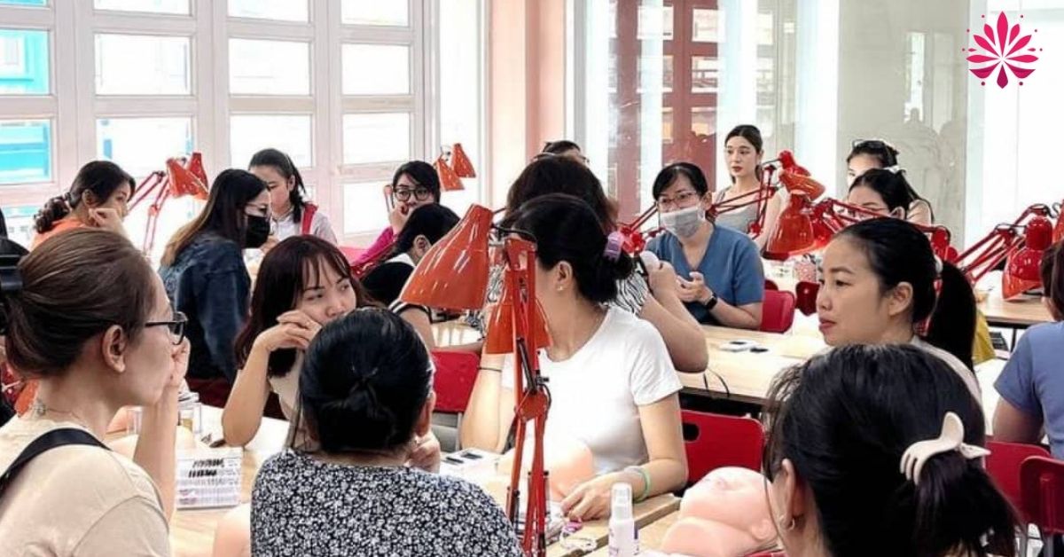 Môi trường học tập chuyên nghiệp thúc đẩy cảm hứng sáng tạo nghề mi