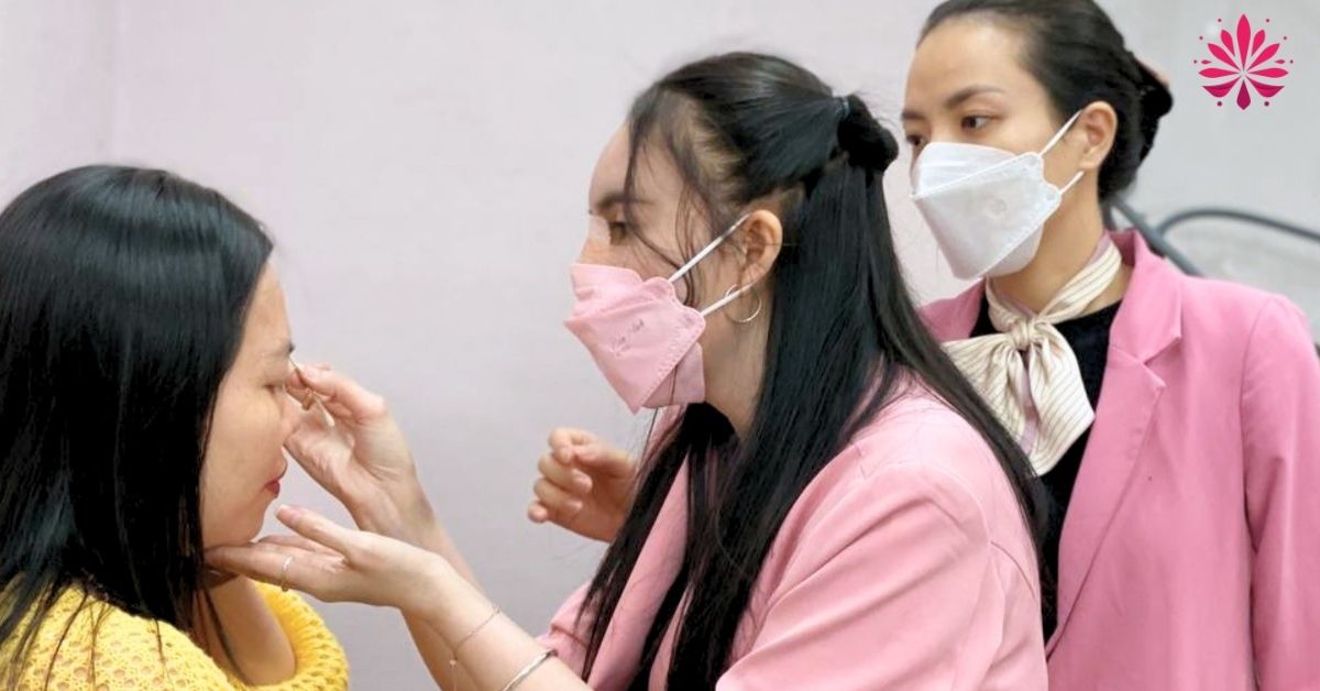 Mỗi học viên sẽ được 3 đến 4 giảng viên cùng kèm kỹ lưỡng