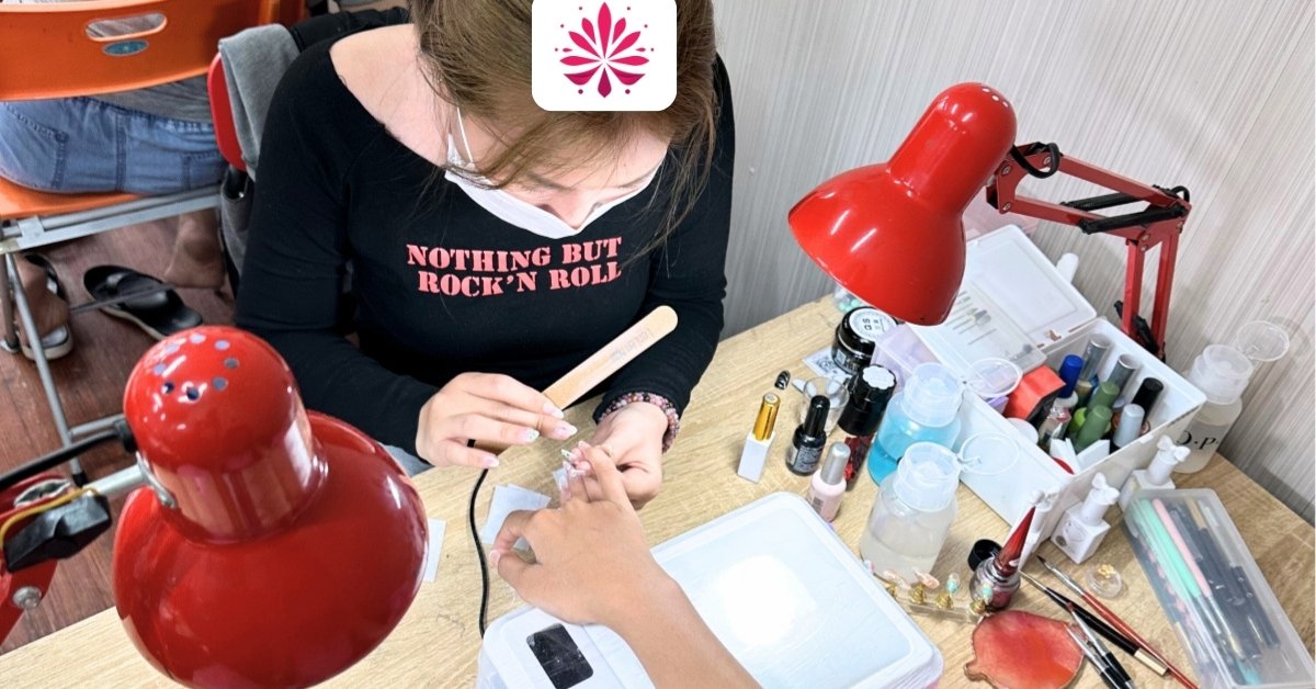 Hani Academy – Nơi ươm mầm những thợ Nail chuyên nghiệp