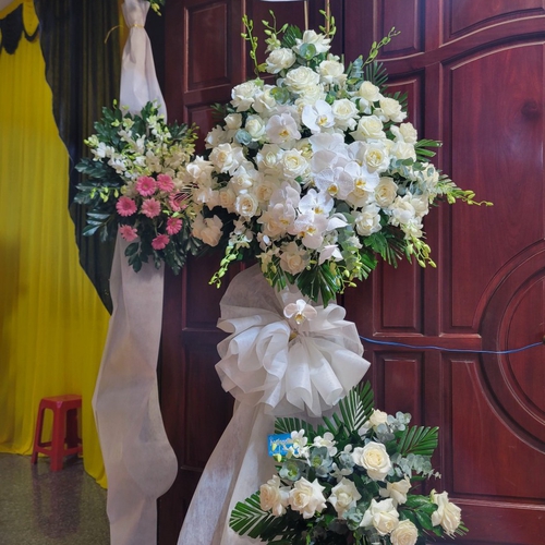 Kệ Hoa Tươi Chia Buồn 21