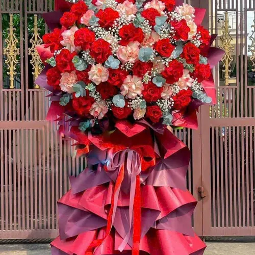 Kệ Hoa Chúc Mừng 10