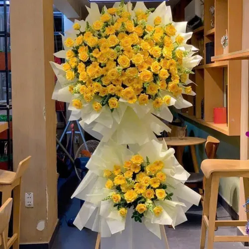 Kệ Hoa Chúc Mừng 14