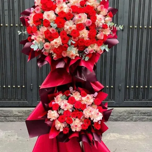 Kệ Hoa Chúc Mừng 19