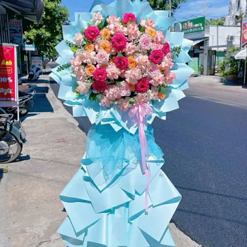 Kệ Hoa Chúc Mừng 25