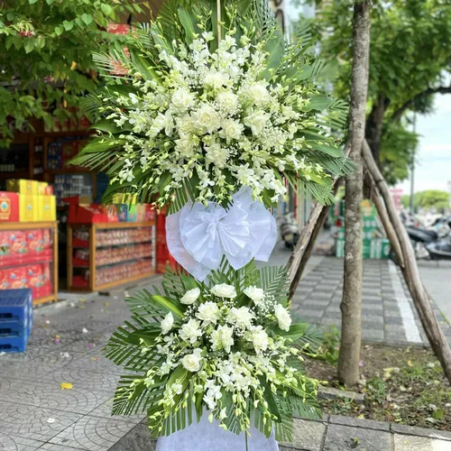 Kệ Hoa Tươi Chia Buồn 02