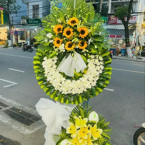 Kệ Hoa Tươi Chia Buồn 06