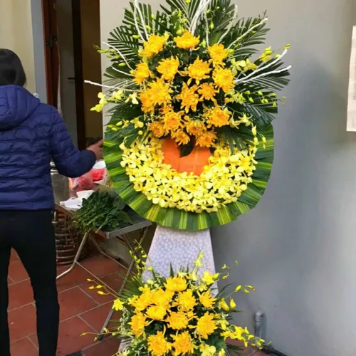 Kệ Hoa Tươi Chia Buồn 15