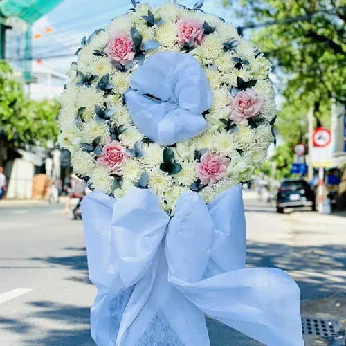 Kệ Hoa Tươi Chia Buồn 18