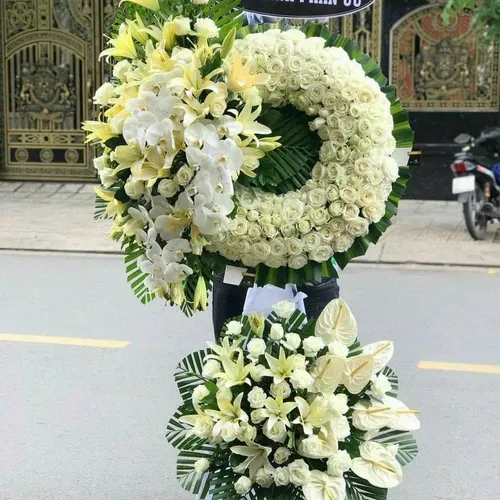 Kệ Hoa Tươi Chia Buồn 28