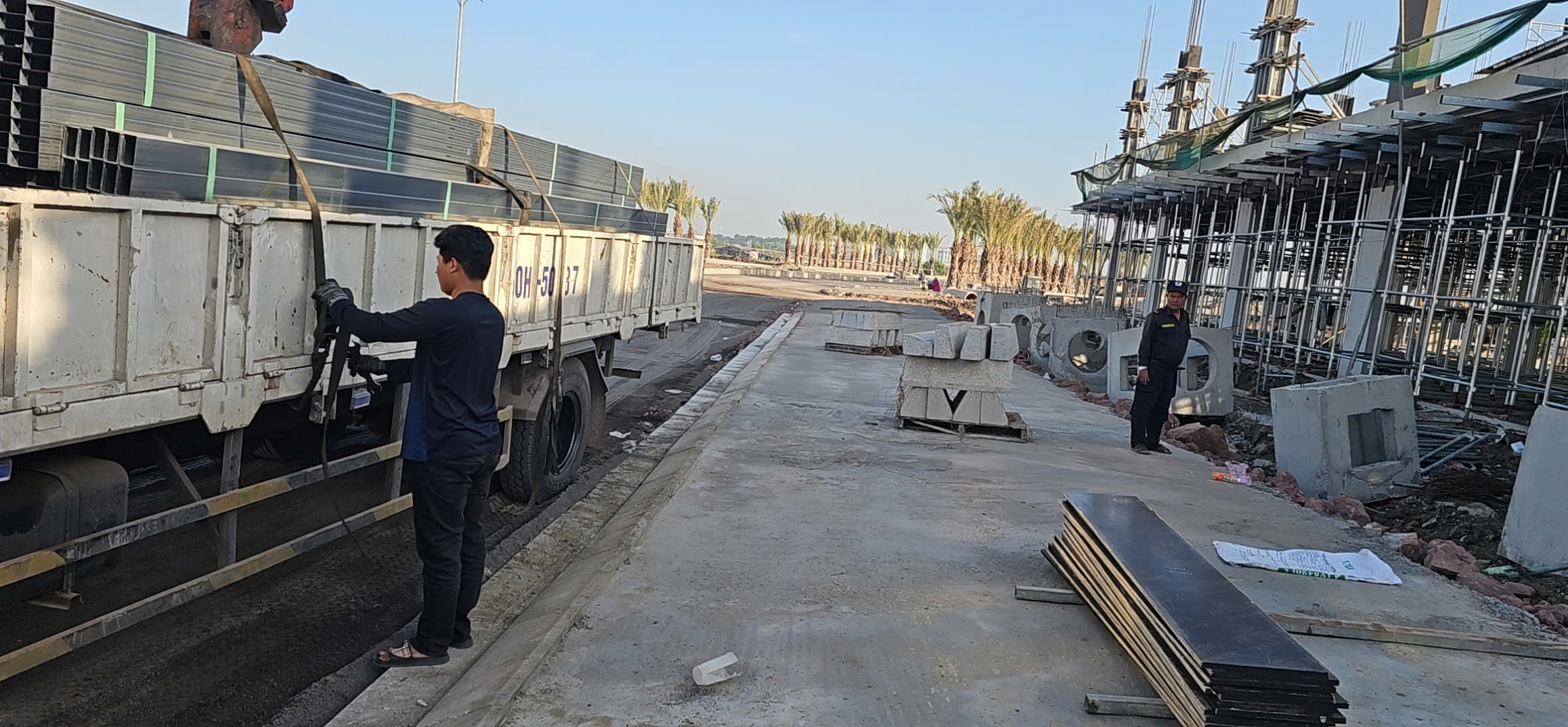 Giao thép hộp mạ kẽm 50x50 và 50x100 tại công trình Long Điền Bà Rịa Vũng Tàu