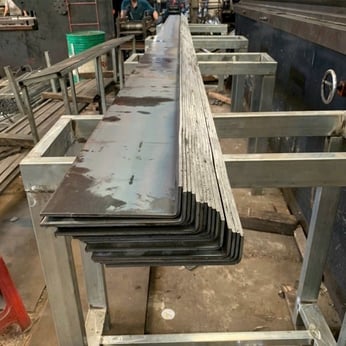 Thép V Lệch, Thép Chữ L Chấn Gia Công Theo Yêu Cầu Giá Rẻ