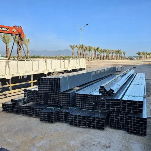 Giao 10 tấn thép hộp mạ kẽm 50x50x1.4mm và 50x100x1.3mm về Long Điền - Vũng Tàu