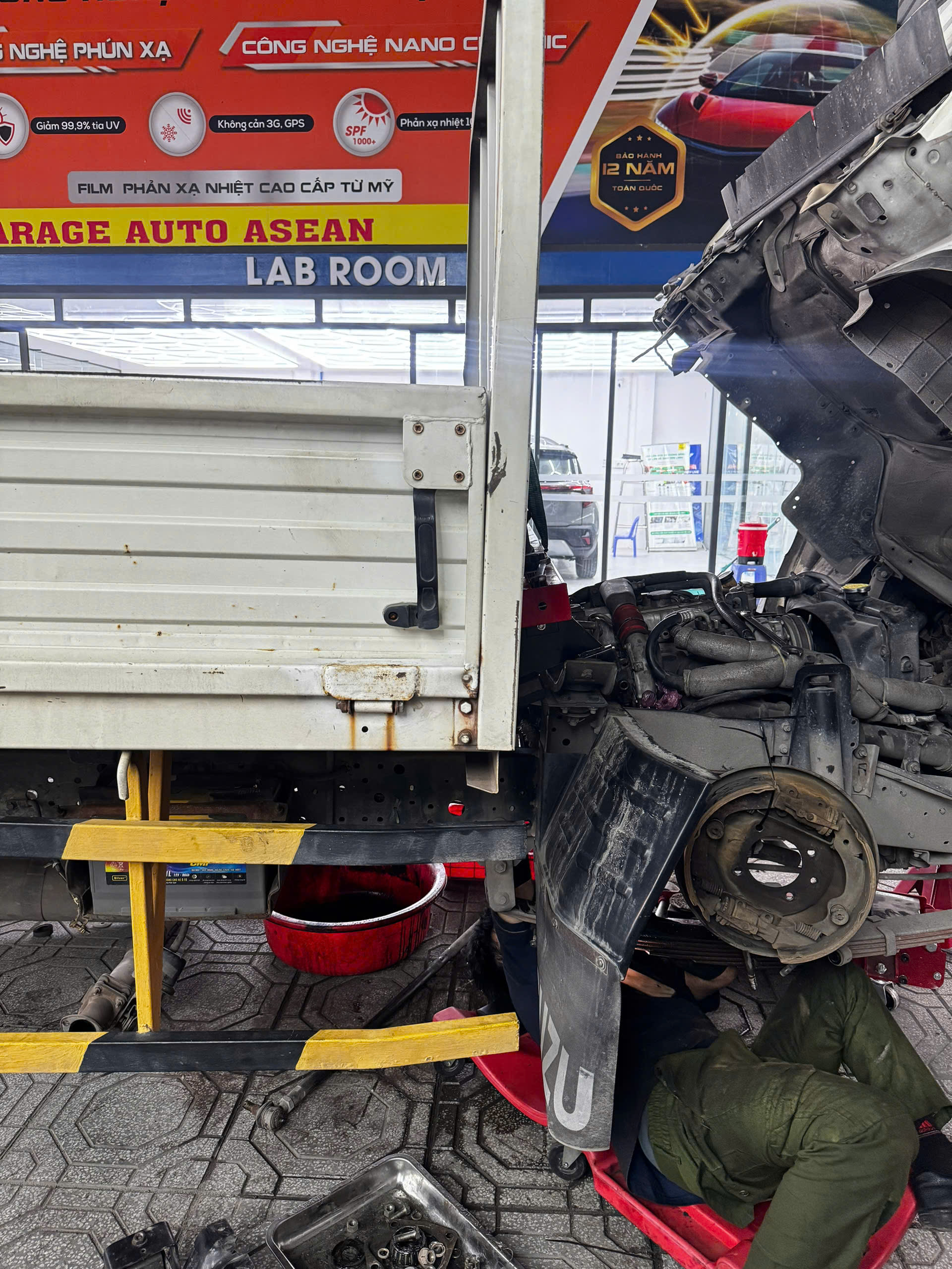 garage xe tải chuyên nghiệp tại Bình Dương - TPHCM