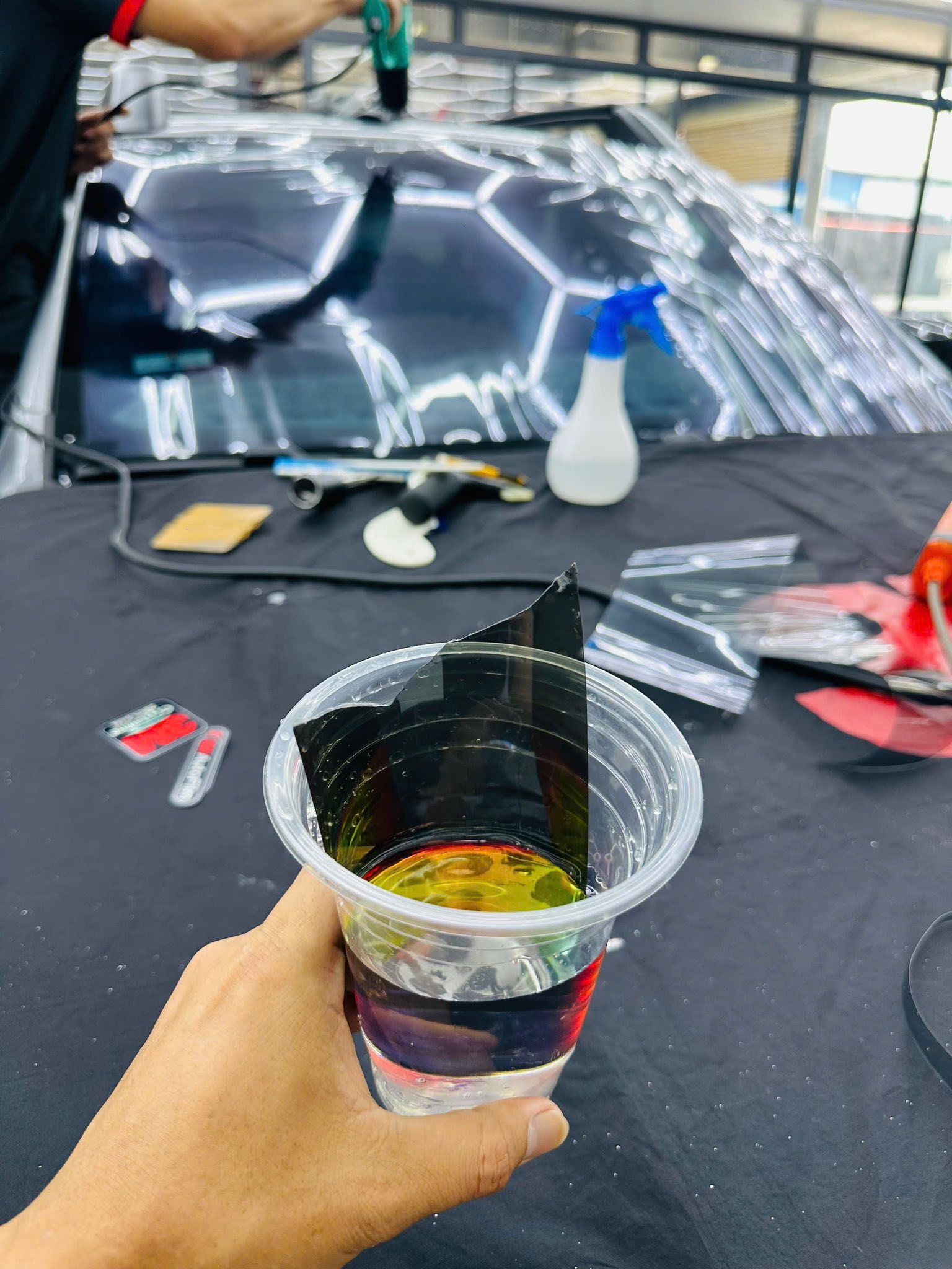 Dán film (phim) cách nhiệt ô tô chuyên nghiệp tại Bình Dương