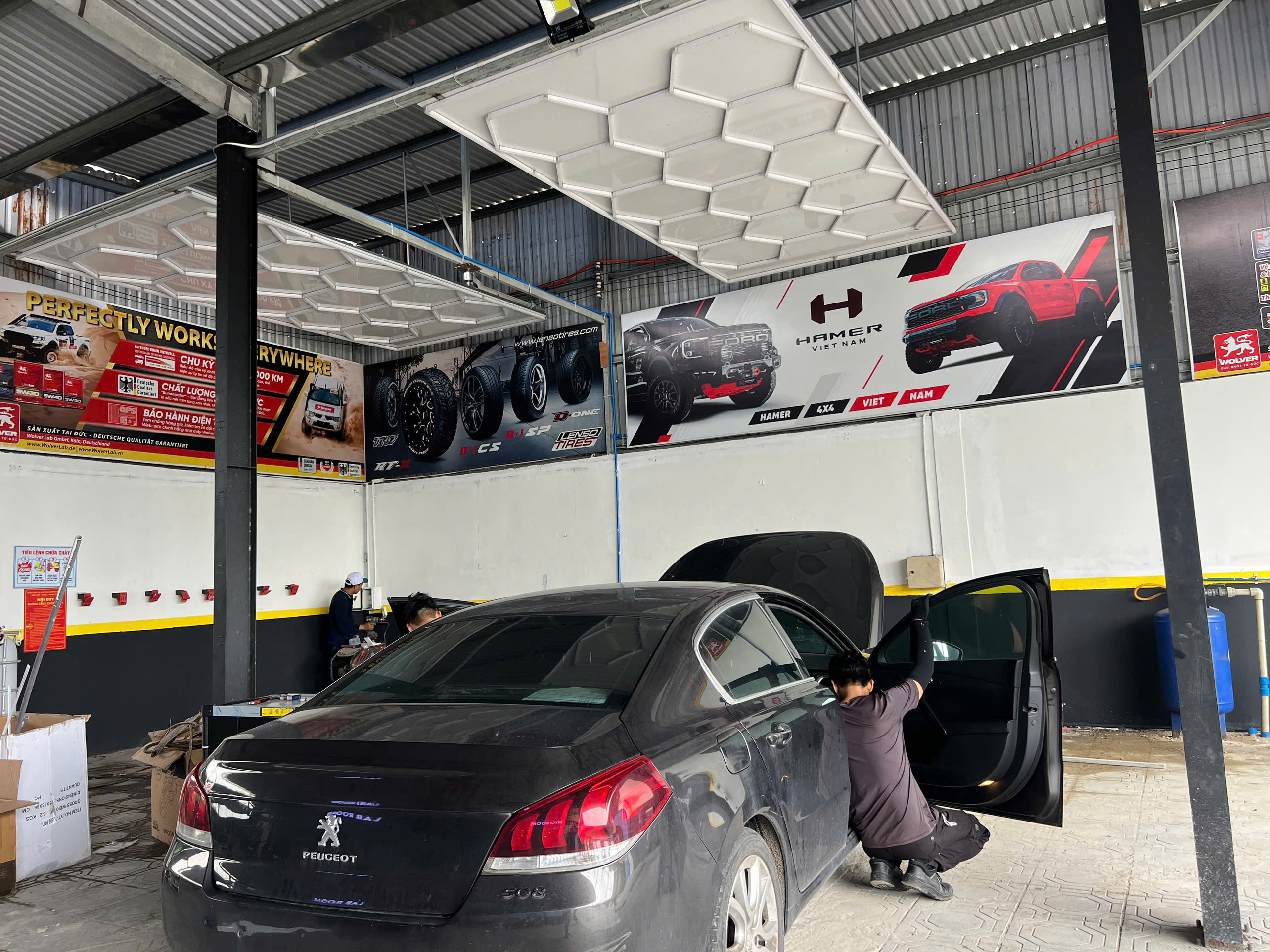 dịch vụ rửa xe ô tô giá rẻ tại Bình Dương