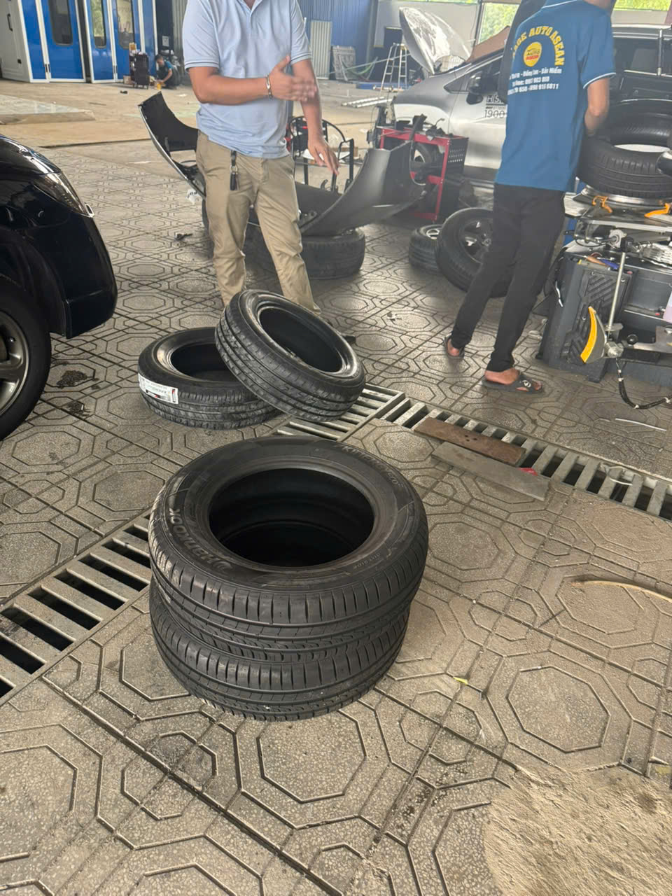 Thay lốp ô tô chính hãng tại Bình Dương