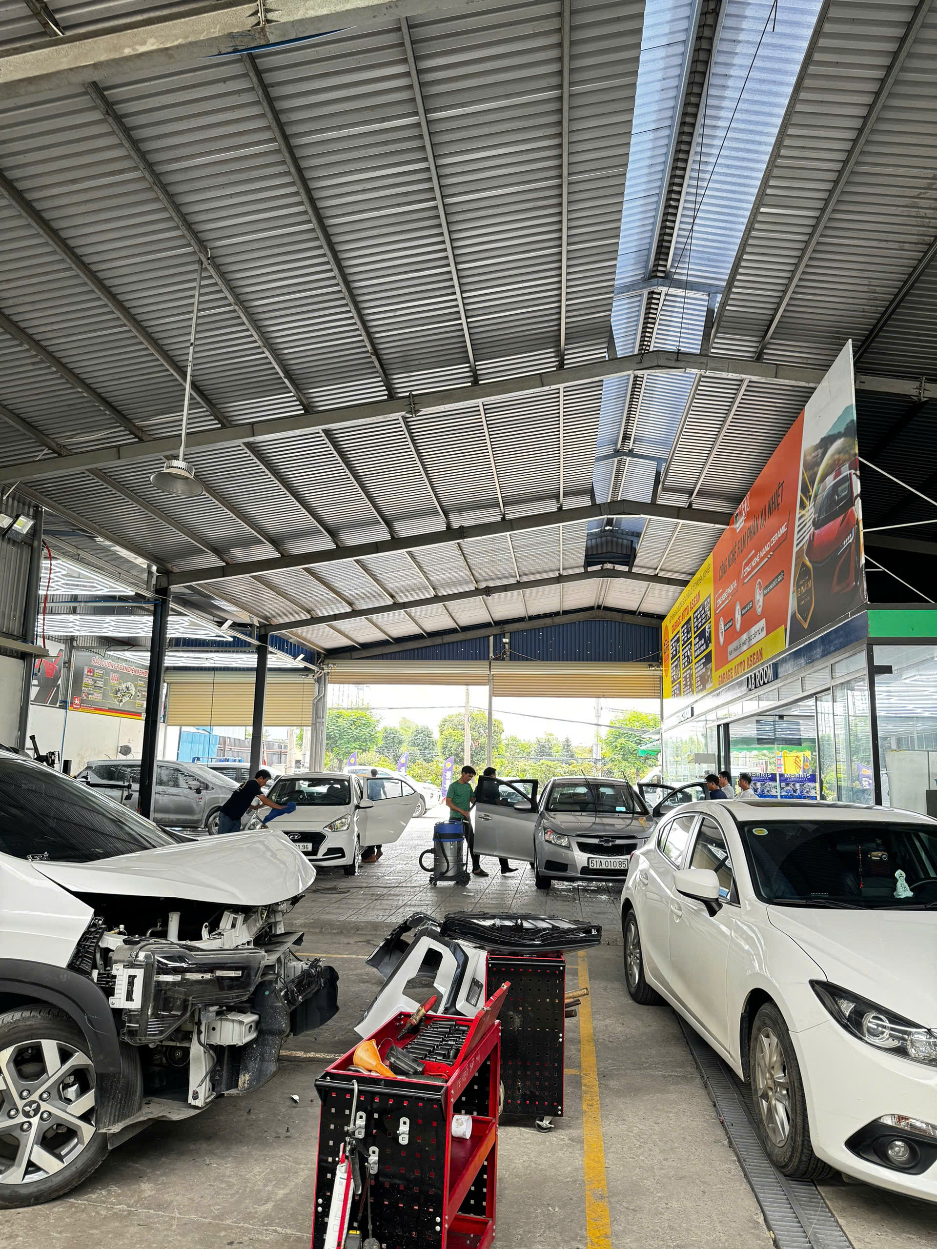 dịch vụ đánh bóng ô tô giá rẻ tại Bình Dương - TPHCM