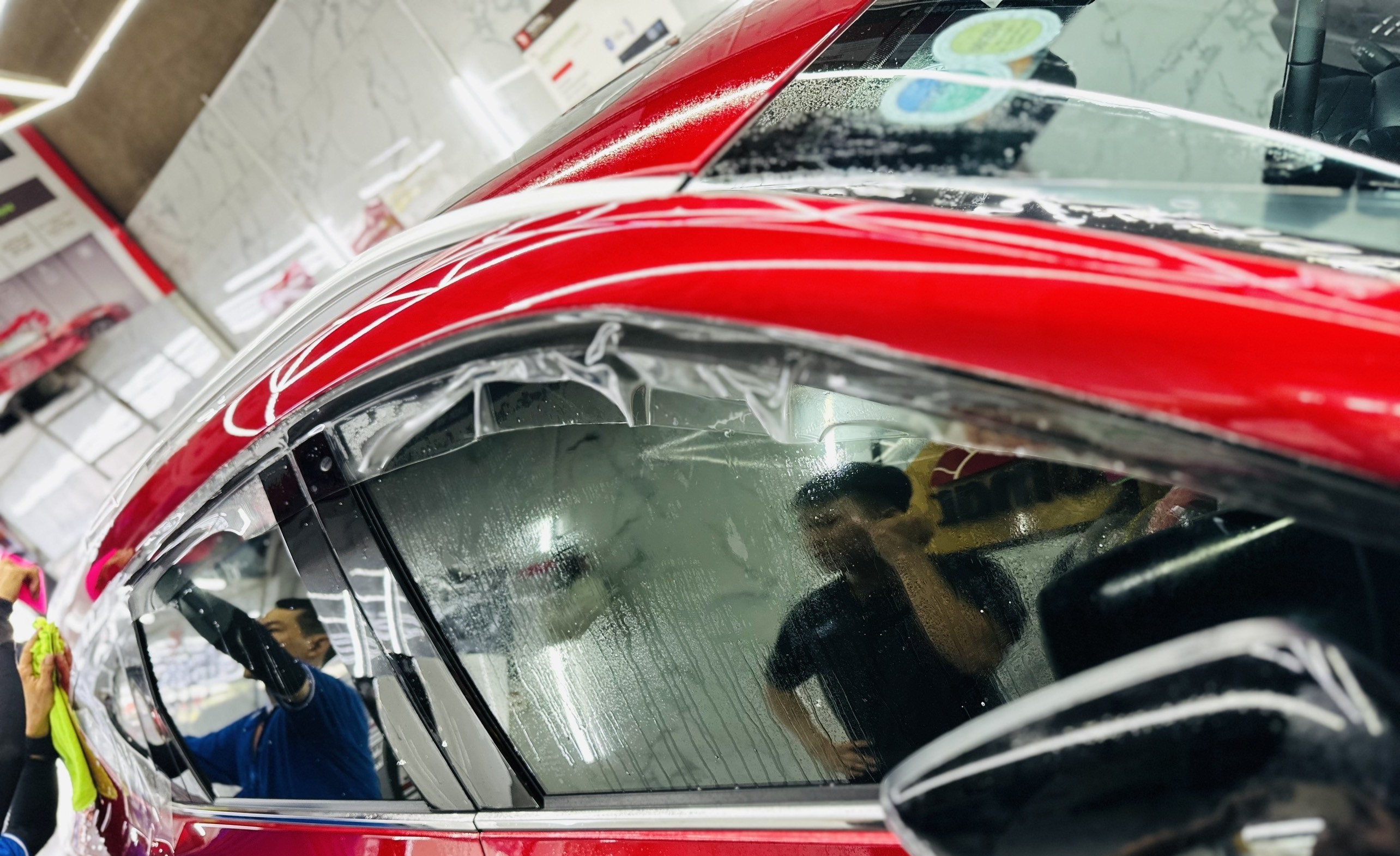 dán PPF ô tô chuyên nghiệp tại Bình Dương