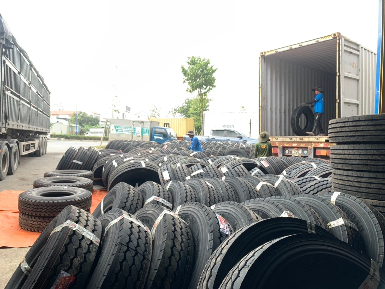 lốp xe tải giá rẻ tại Bình Dương