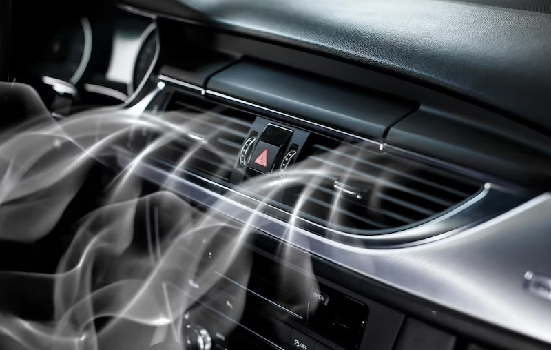 Nguyên nhân và cách xử lý điều hòa ô tô thổi ra khí nóng