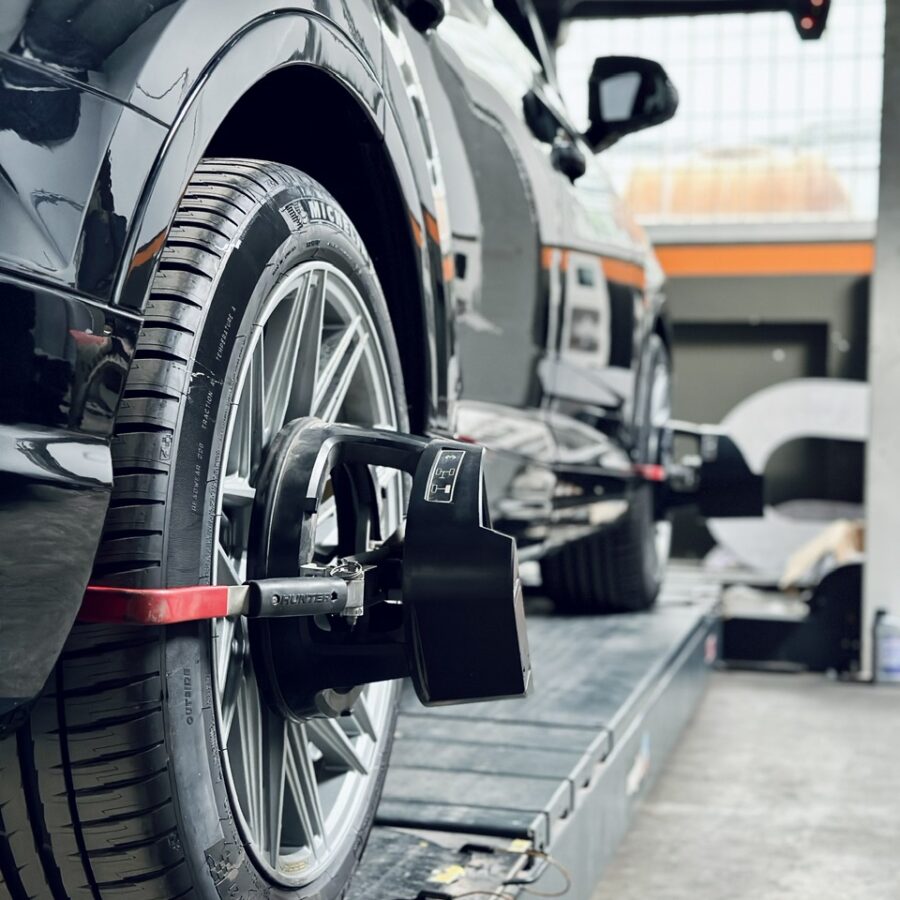 gara căn chỉnh thước lái ô tô chuyên nghiệp tại Bình Dương - TPHCM