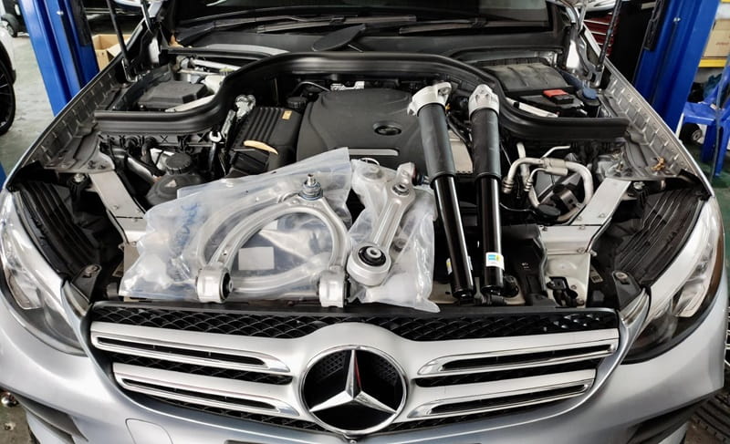 gara ô tô chuyên Mercedes tại TPHCM