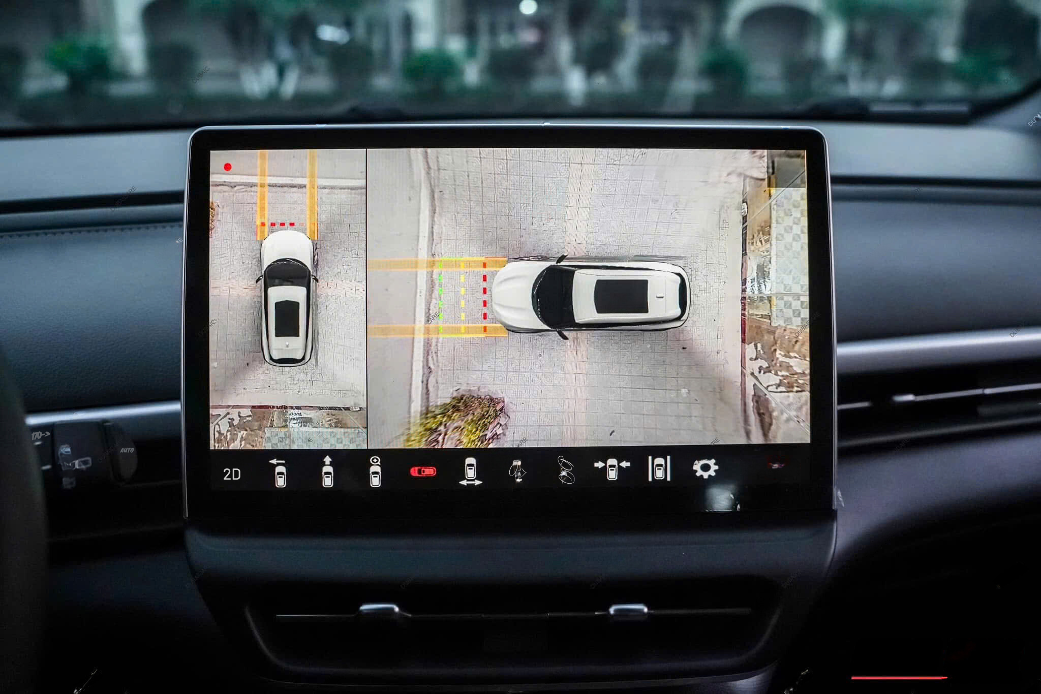 Cung cấp - lắp đặt phụ kiện ô tô tại Bình Dương - TPHCM