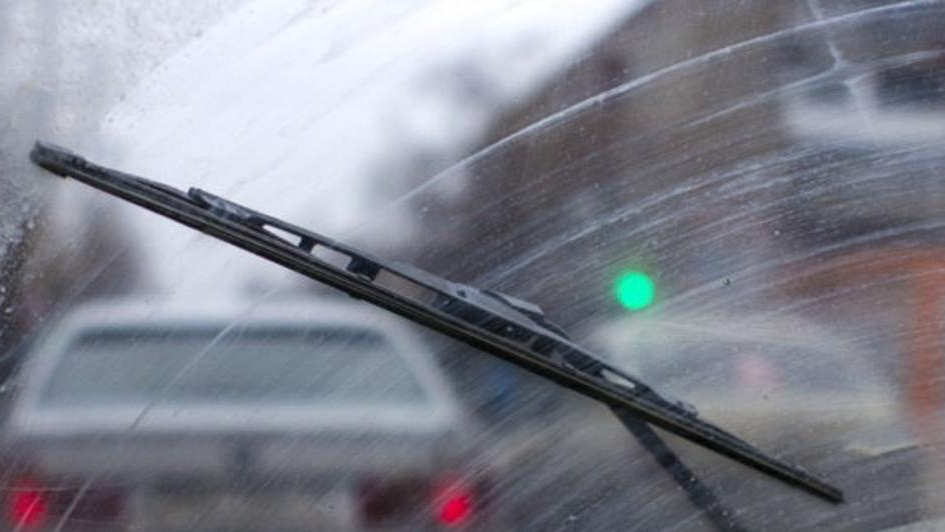 thay gạt mưa ô tô tại Bình Dương - TPHCM