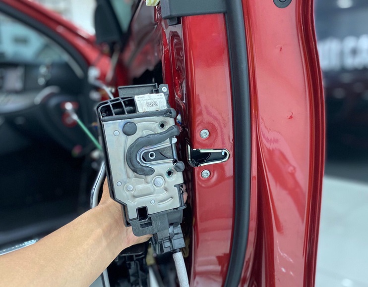 địa chỉ độ cửa hít ô tô chuyên nghiệp tại Bình Dương - TPHCM