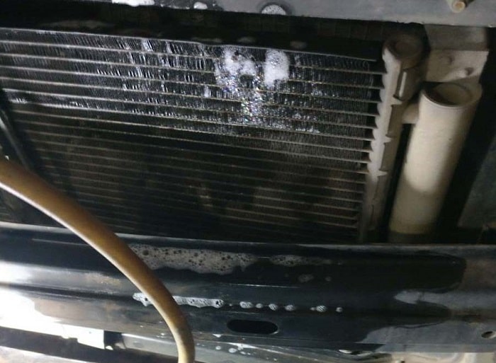 Nguyên nhân và cách xử lý điều hòa ô tô thổi ra khí nóng