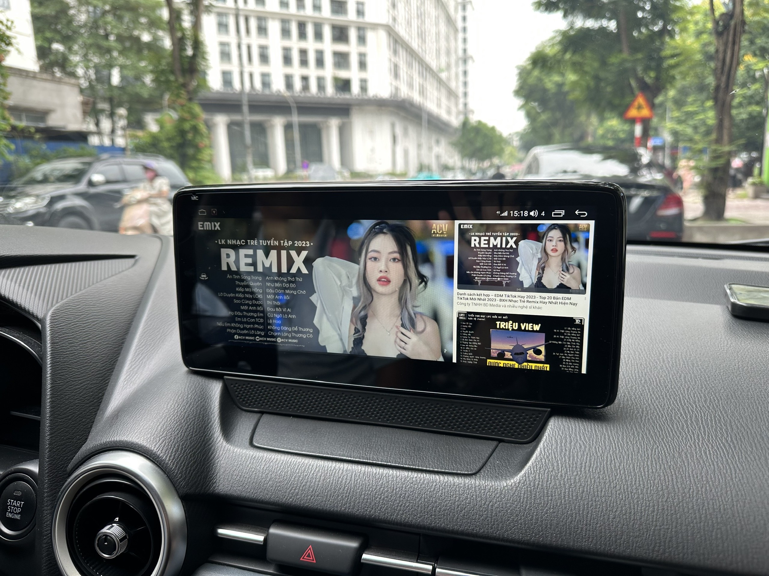 nâng cấp màn hình ô tô giá rẻ tại Bình Dương