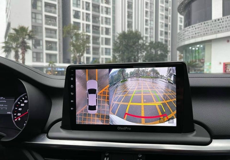 nâng cấp màn hình ô tô giá rẻ tại Bình Dương