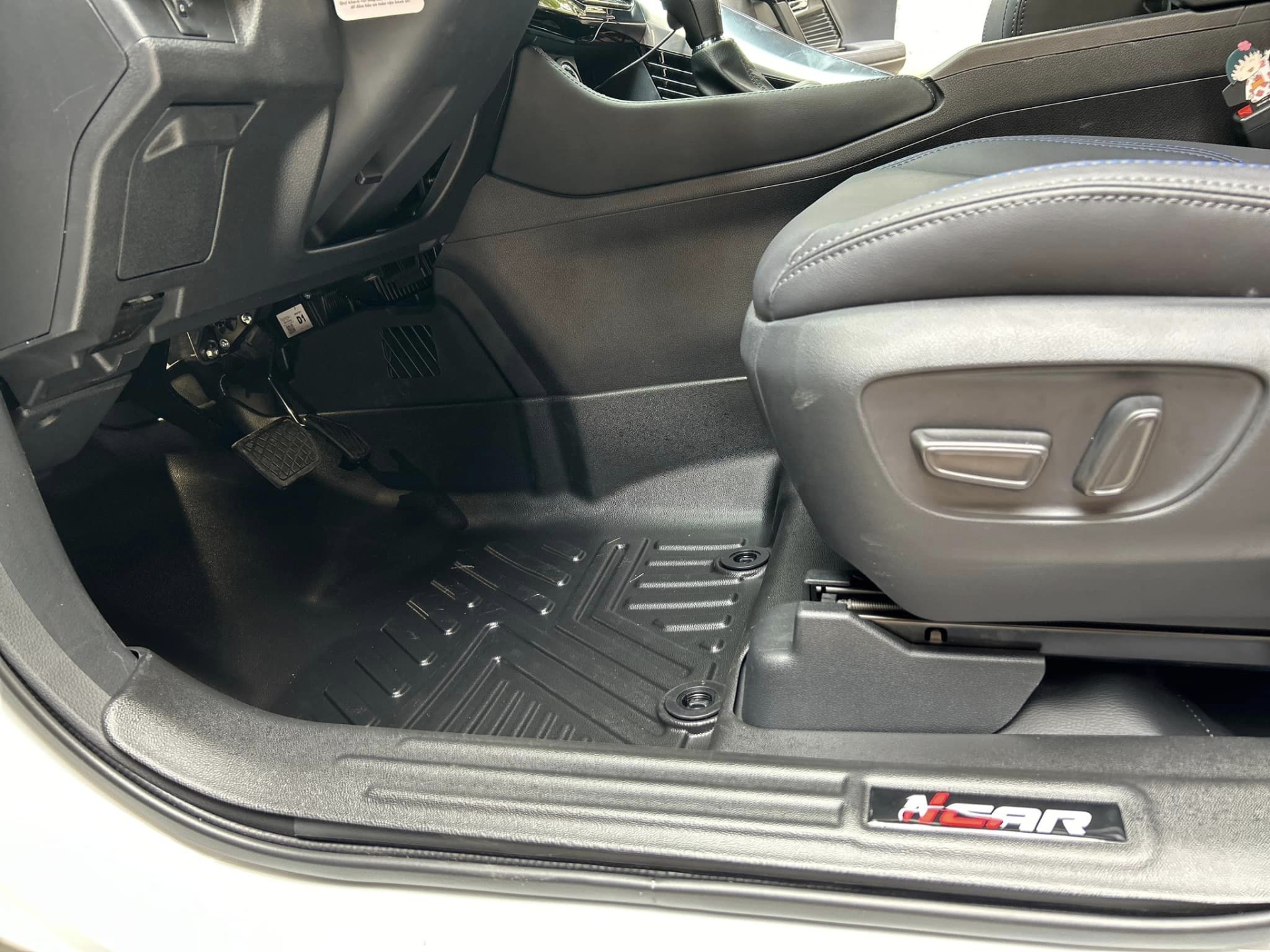 thảm lót sàn ô tô giá rẻ tại Bình Dương - TPHCM