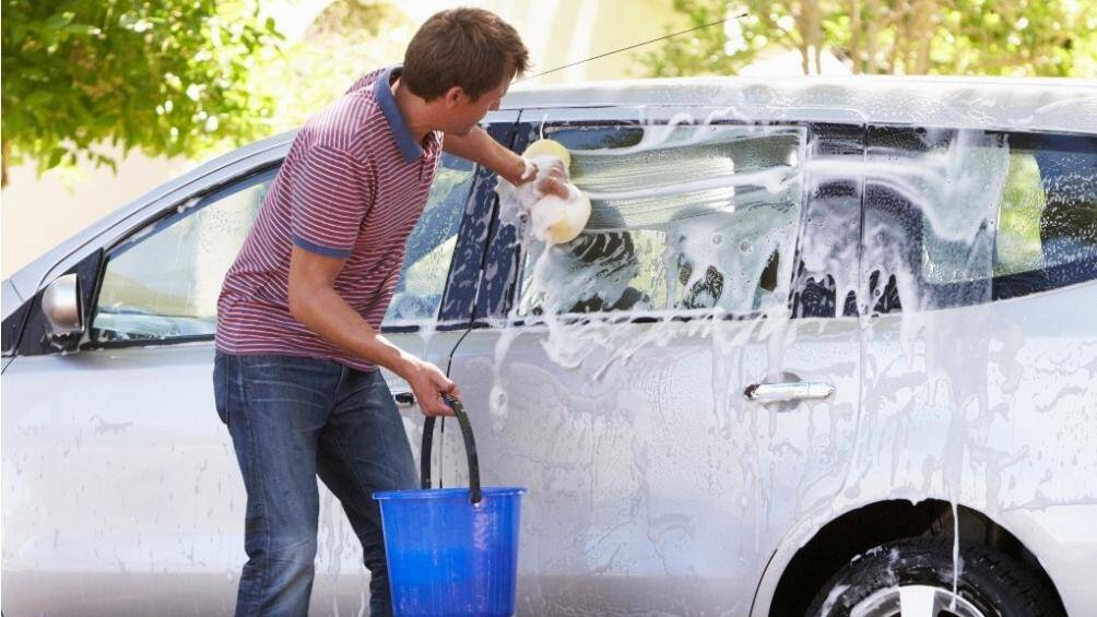 Hướng dẫn chăm sóc xe ô tô tại nhà