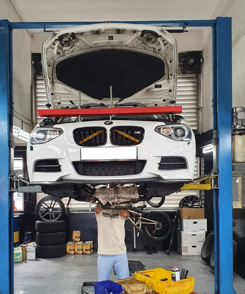 gara ô tô chuyên BMW tại TPHCM