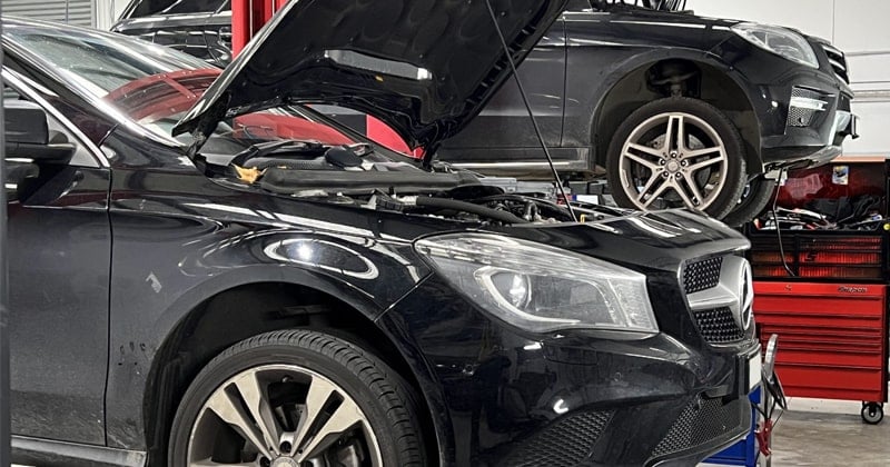 gara ô tô chuyên Mercedes tại TPHCM