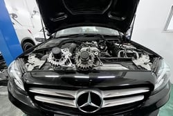Gara ô tô chuyên Mercedes tại TPHCM