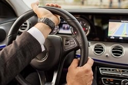 Nguyên nhân vô lăng ô tô bị nặng và cách khắc phục