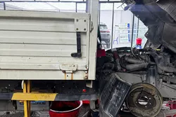 Nguyên nhân và cách khắc phục xe tải bị lì máy