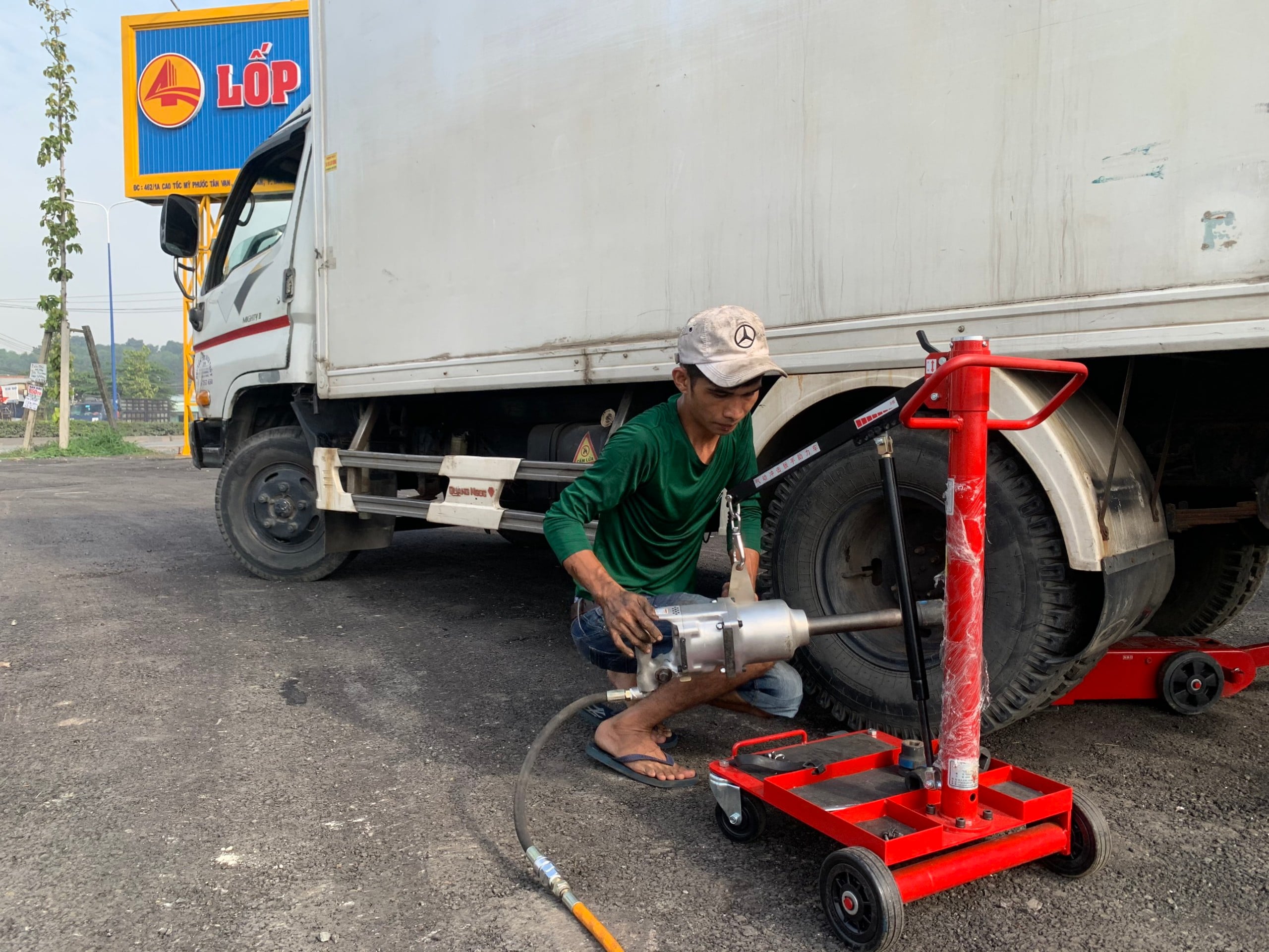 lốp xe tải giá rẻ tại Bình Dương