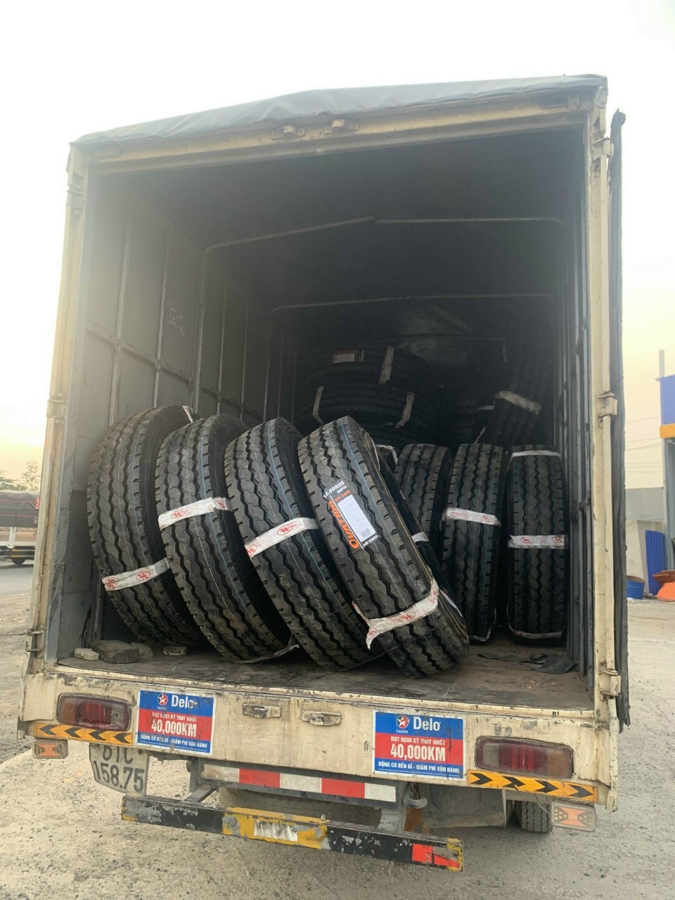lốp xe tải giá rẻ tại Bình Dương