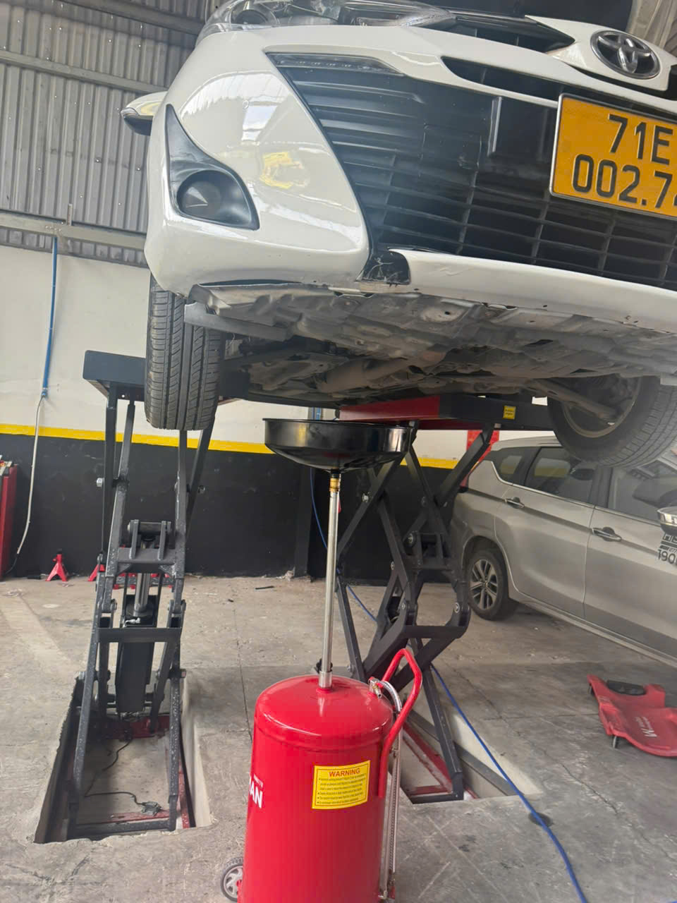 Garage ô tô uy tín - chuyên nghiệp tại Bình Dương