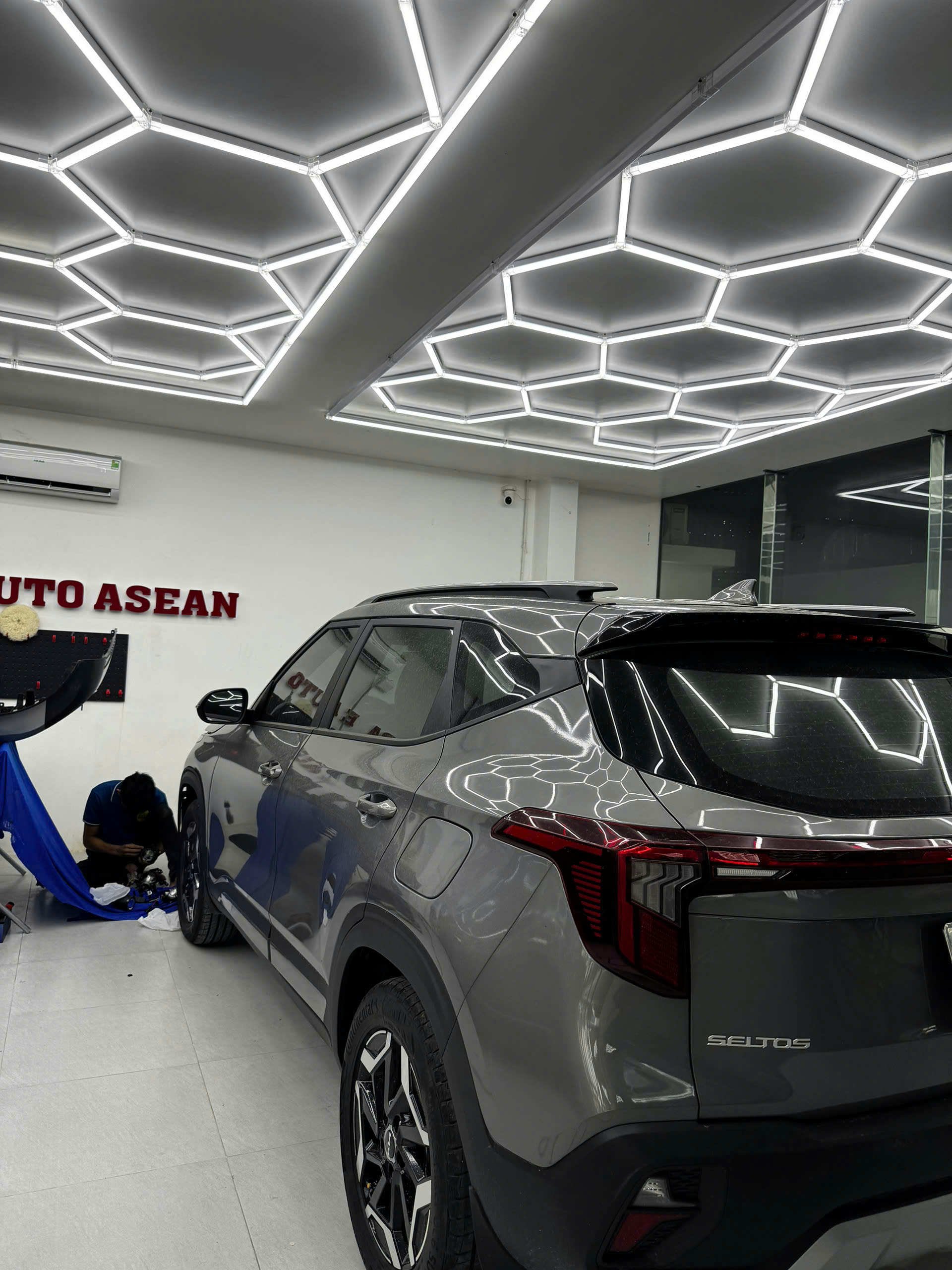 địa chỉ dán PPF xe ô tô uy tín tại Bình Dương - TPHCM